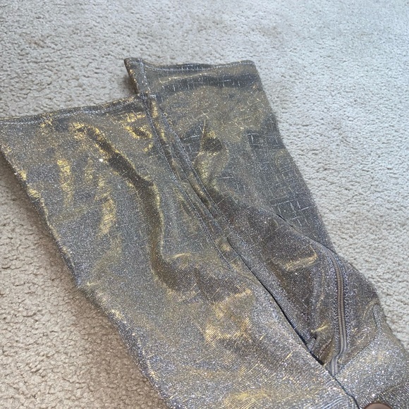 Thigh high Silver/Gold sparkly boots - Picture 5 of 8